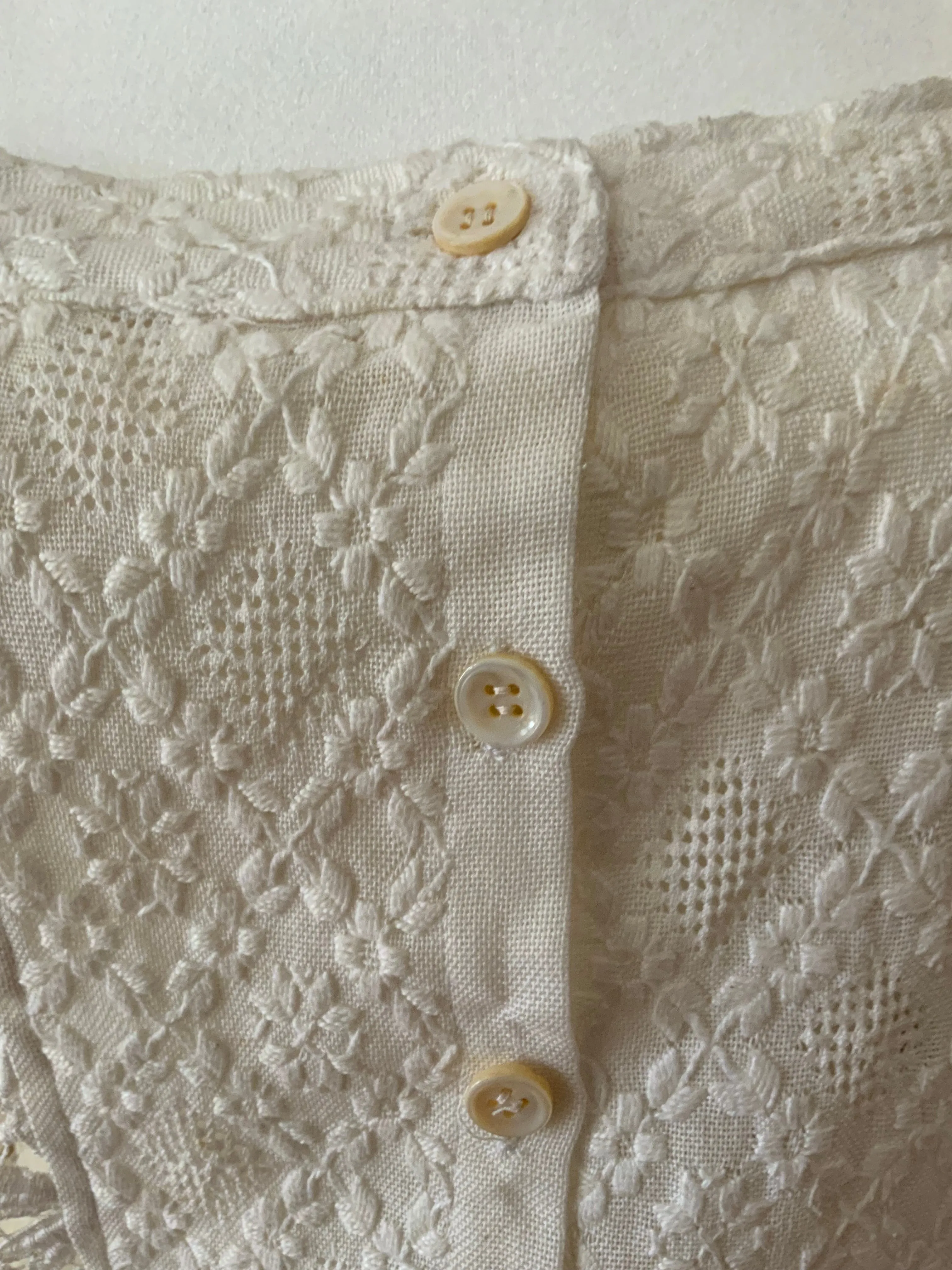 Blouse made with Antique Crochet Lace - Y2K - E4